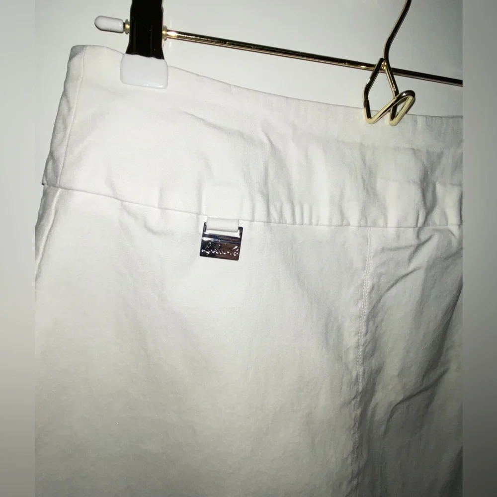 Lulu-B Women's Straight Skirt in White Size 6 stretchy Preowned comfy - Picture 3 of 13